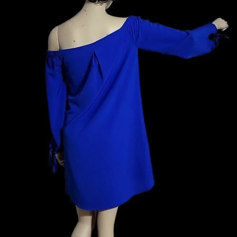 Off the Shoulder Dress - Picture 2 of 4